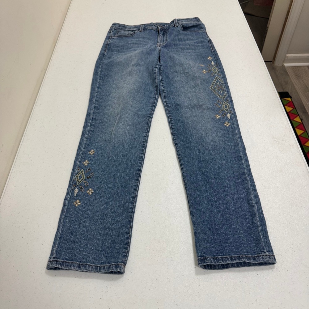 Style & Co Boyfriend Jeans Womens 6 Medium Wash Embroidered‎ Straight Leg Denim